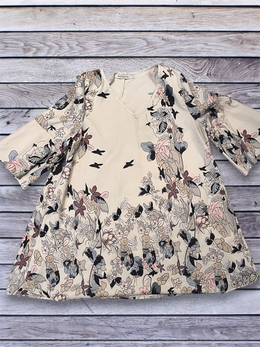 MISSLOOK Cream Floral V-Neck top with Pink & Black Accents large